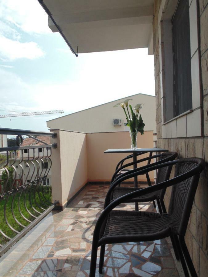 Apartments Luna Bar Exterior photo
